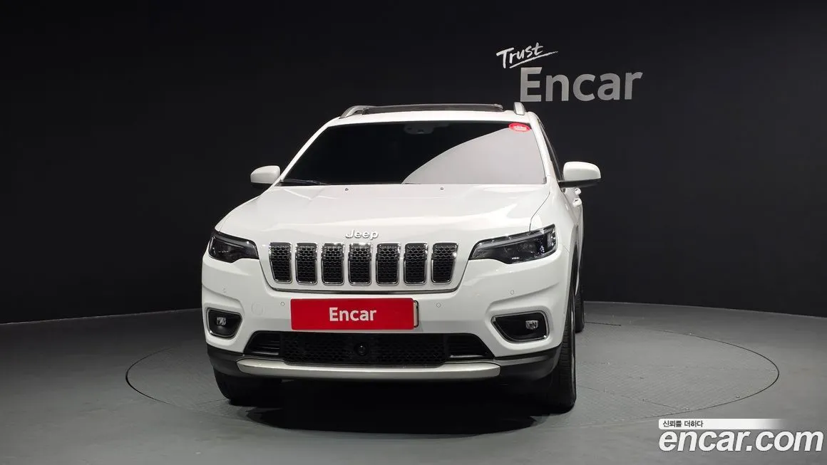 Jeep Cherokee — фото 6