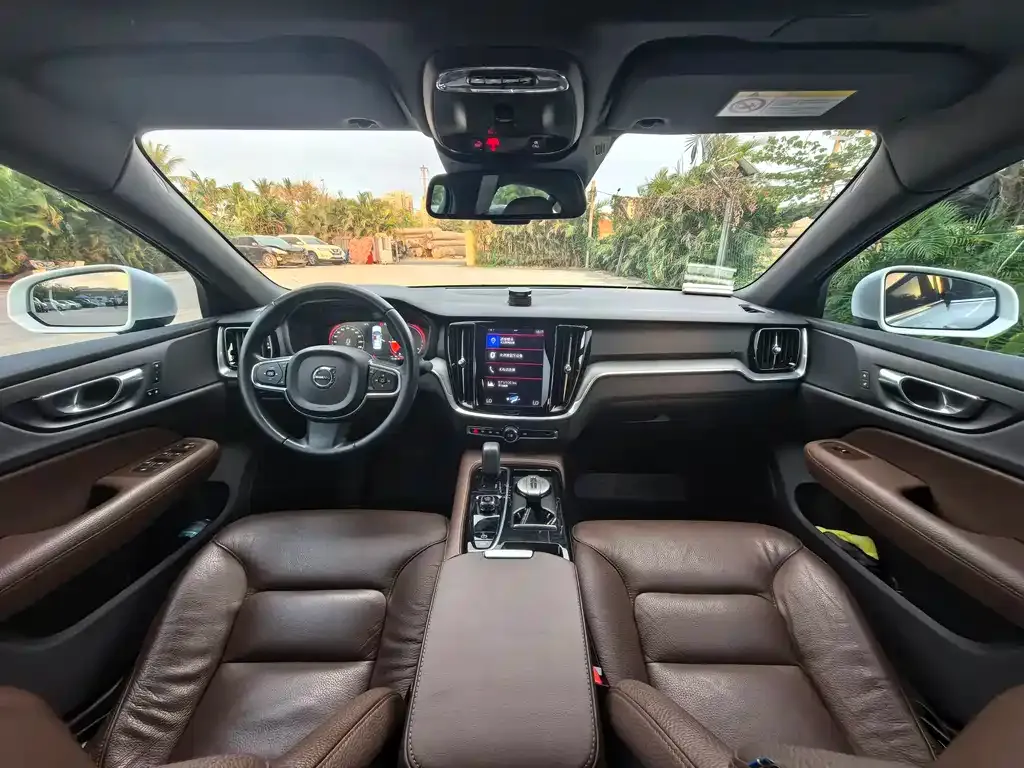 Volvo S60 PHEV 2022 из CN, фото 10