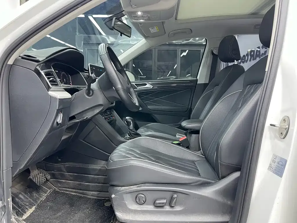 Volkswagen Tiguan L 2024 из CN, фото 9