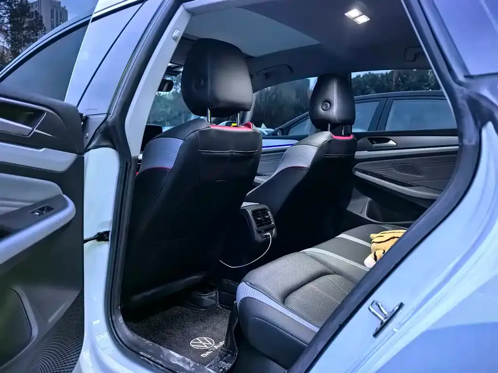 Volkswagen Lamando 2024 из CN, фото 2