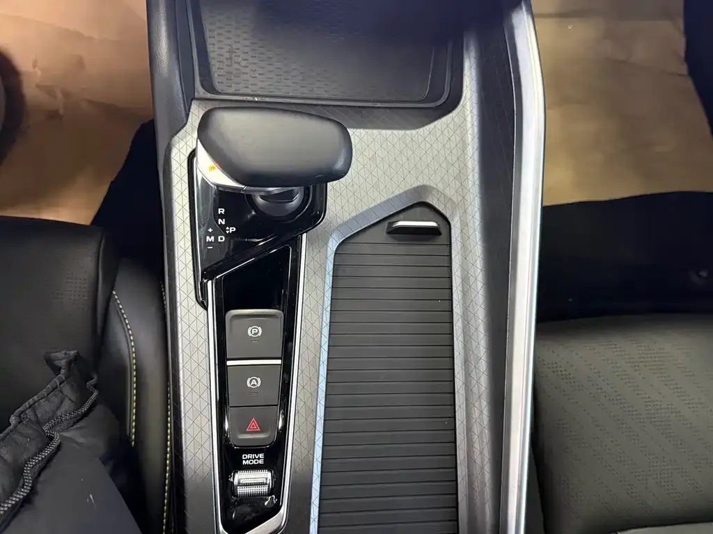 Geely Xingrui 2023 из CN, фото 8