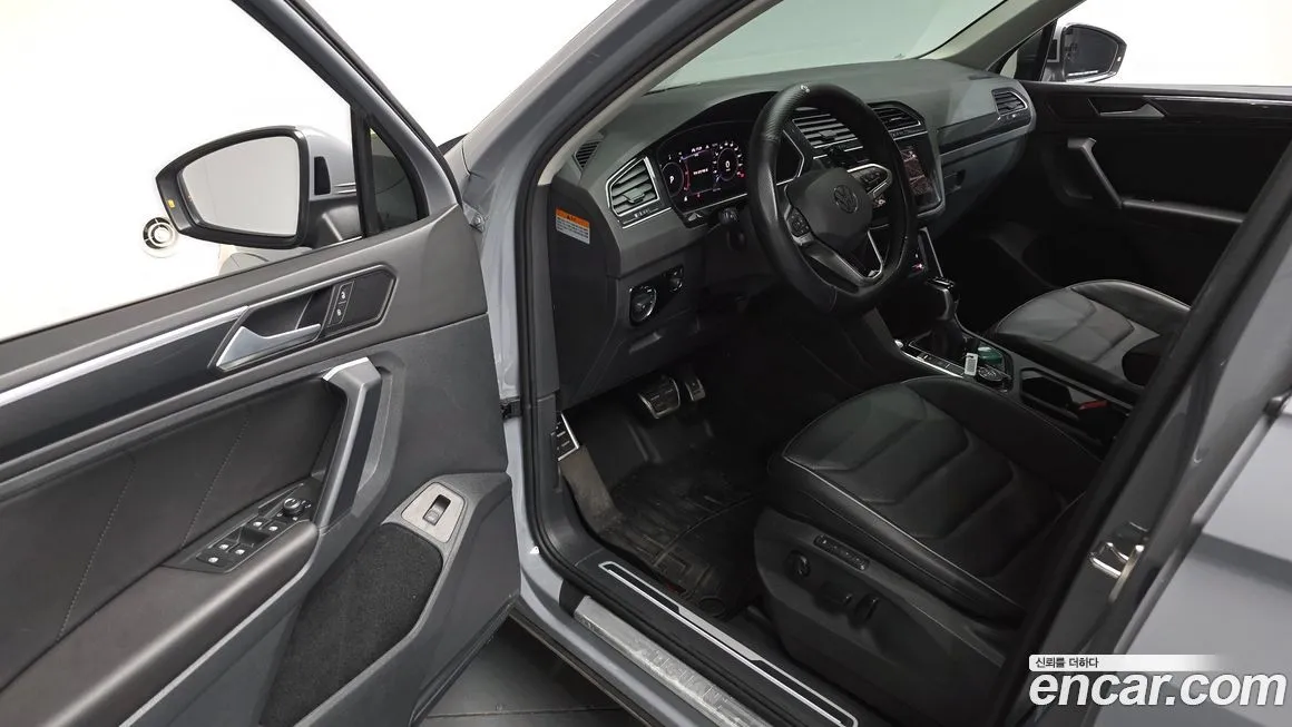 Volkswagen Tiguan 2021 из KR, фото 4