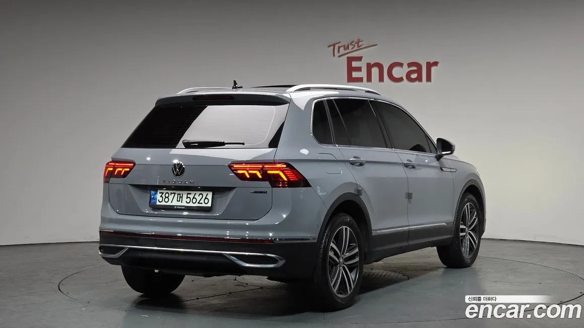Volkswagen Tiguan 2021 из KR, фото 2