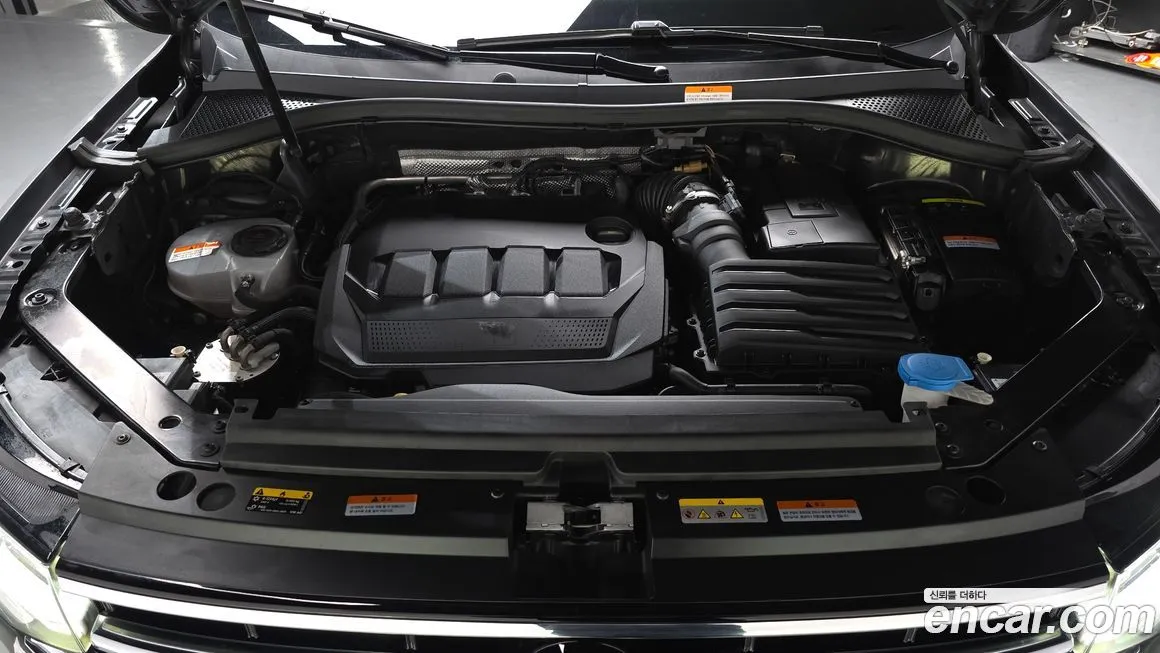 Volkswagen Tiguan 2021 из KR, фото 10