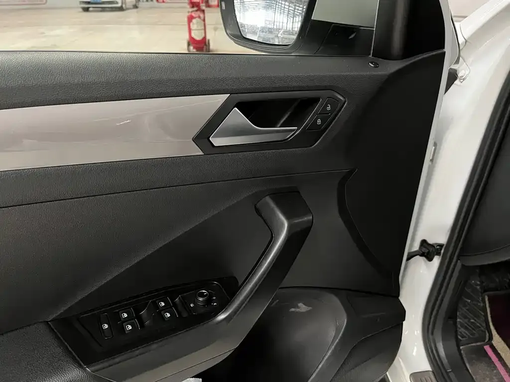Volkswagen T-Roc 2021 из CN, фото 3