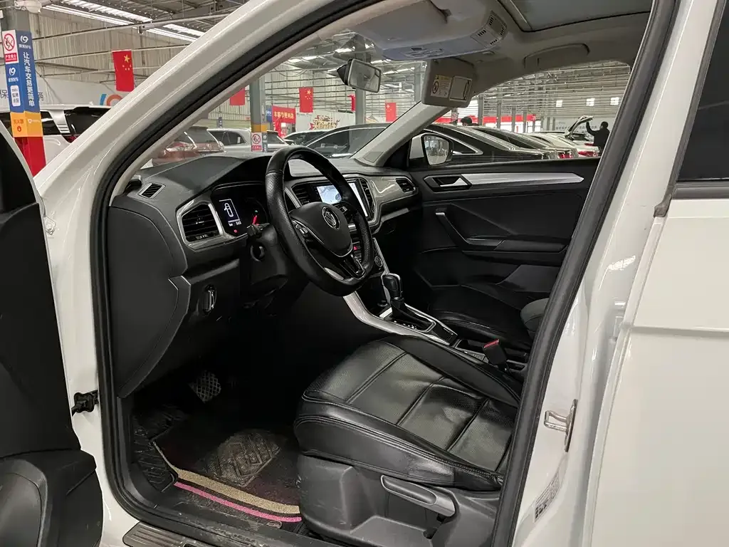 Volkswagen T-Roc 2021 из CN, фото 6