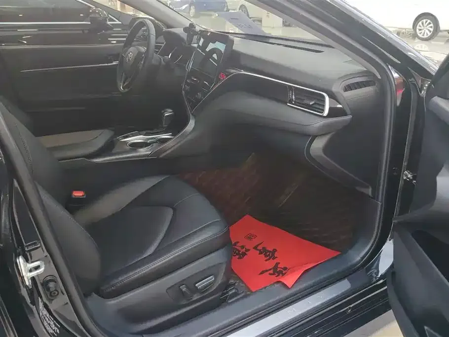 Toyota Camry 2022 из CN, фото 2