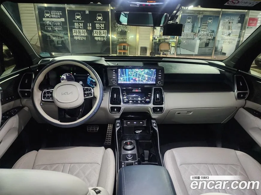 Kia Sorento — фото 10