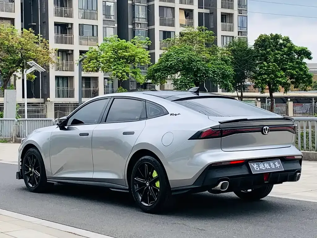 Changan UNI-V 2023 из CN, фото 8
