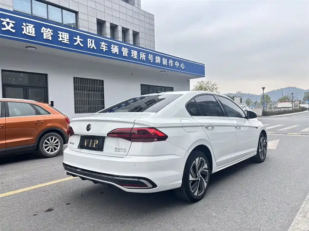 Volkswagen Bora 2023 из CN, фото 8