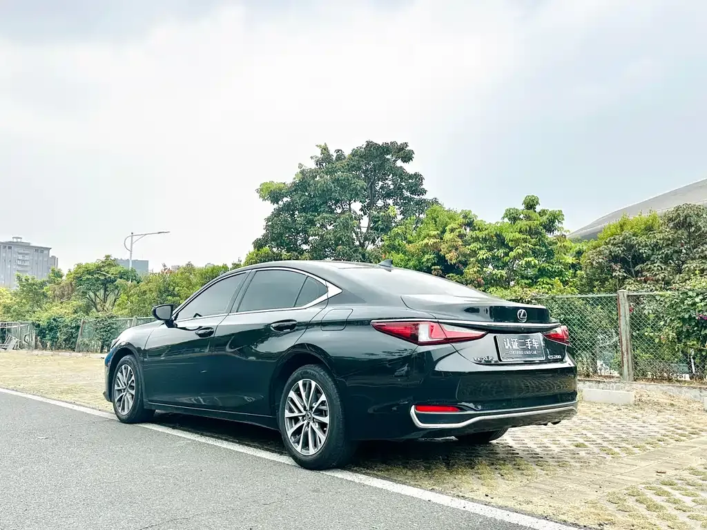 Lexus ES 2023 из CN, фото 9