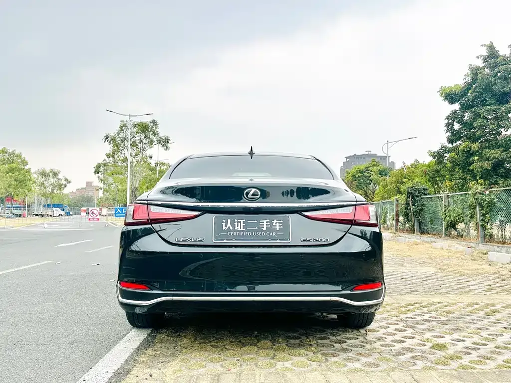Lexus ES 2023 из CN, фото 7
