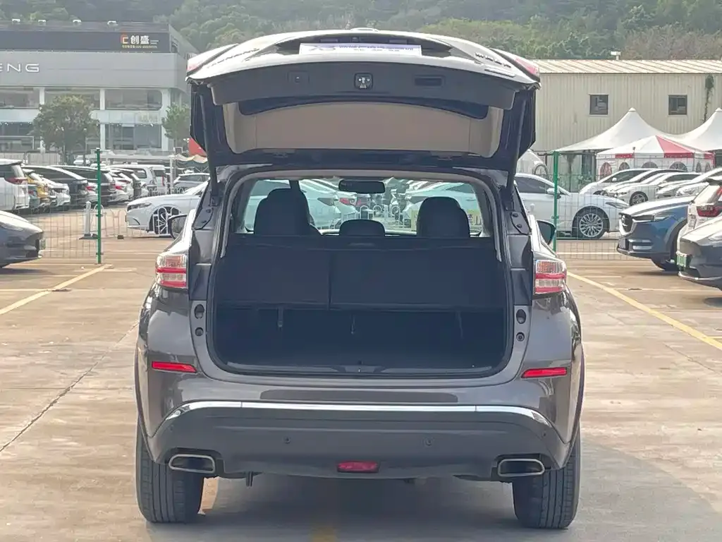 Nissan Murano 2023 из CN, фото 2