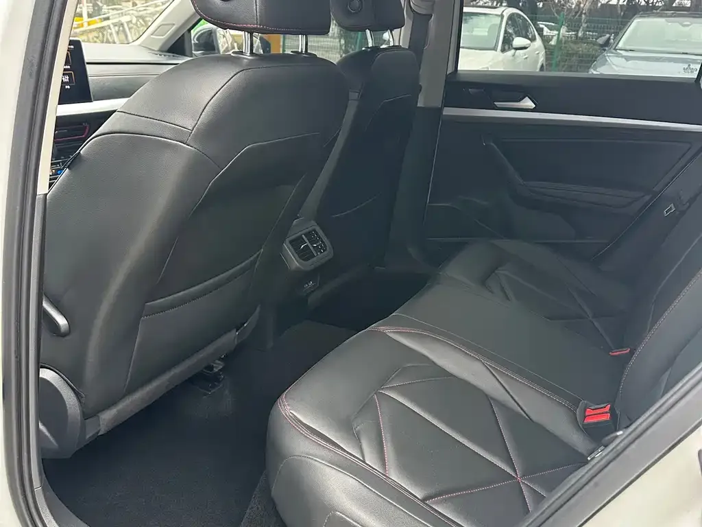 Volkswagen Lavida 2024 из CN, фото 7