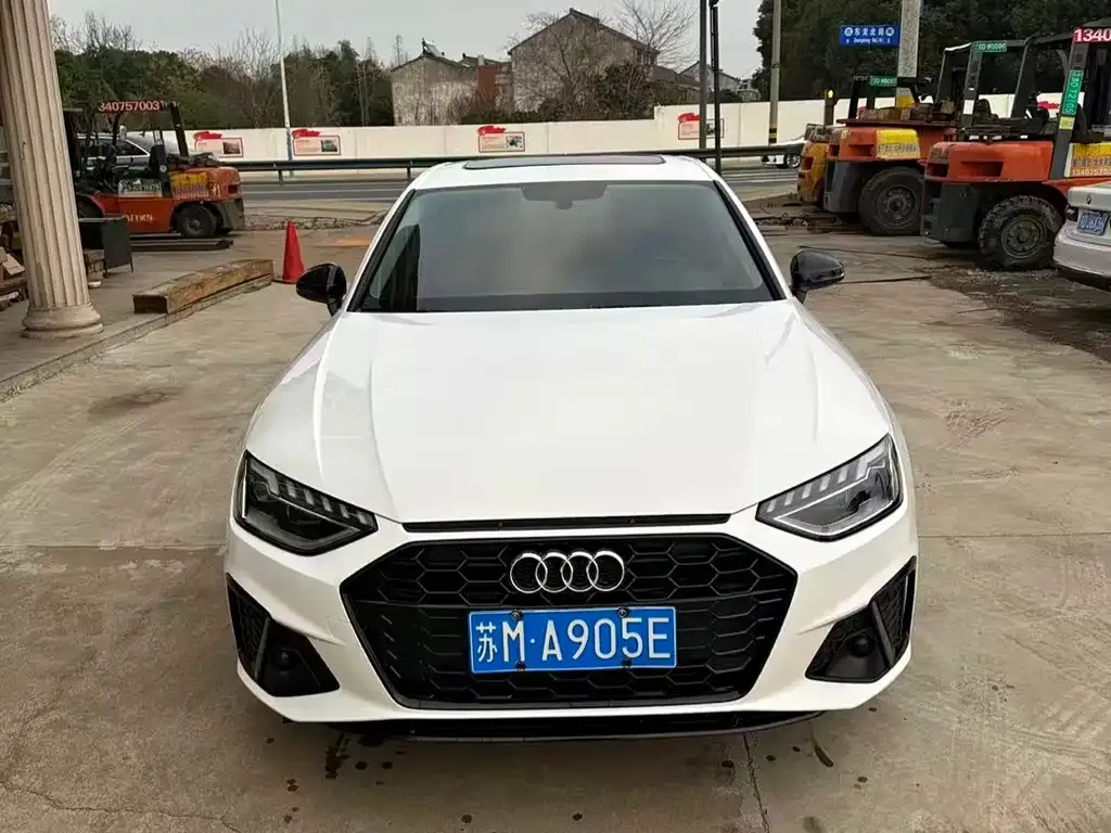 Audi A4L 2022 из CN, фото 9