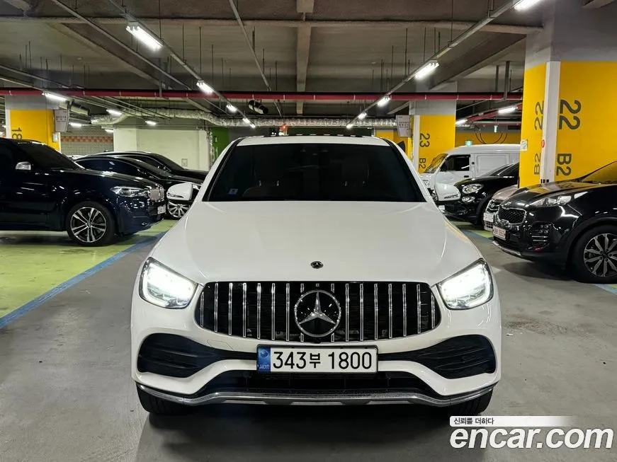 Mercedes-Benz GLC-Class GLC300e 4MATIC Coupe