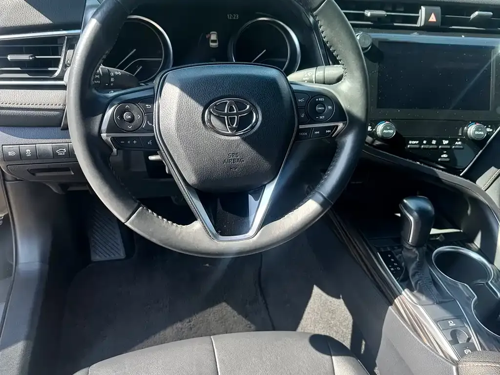 Toyota Camry 2021 из CN, фото 2