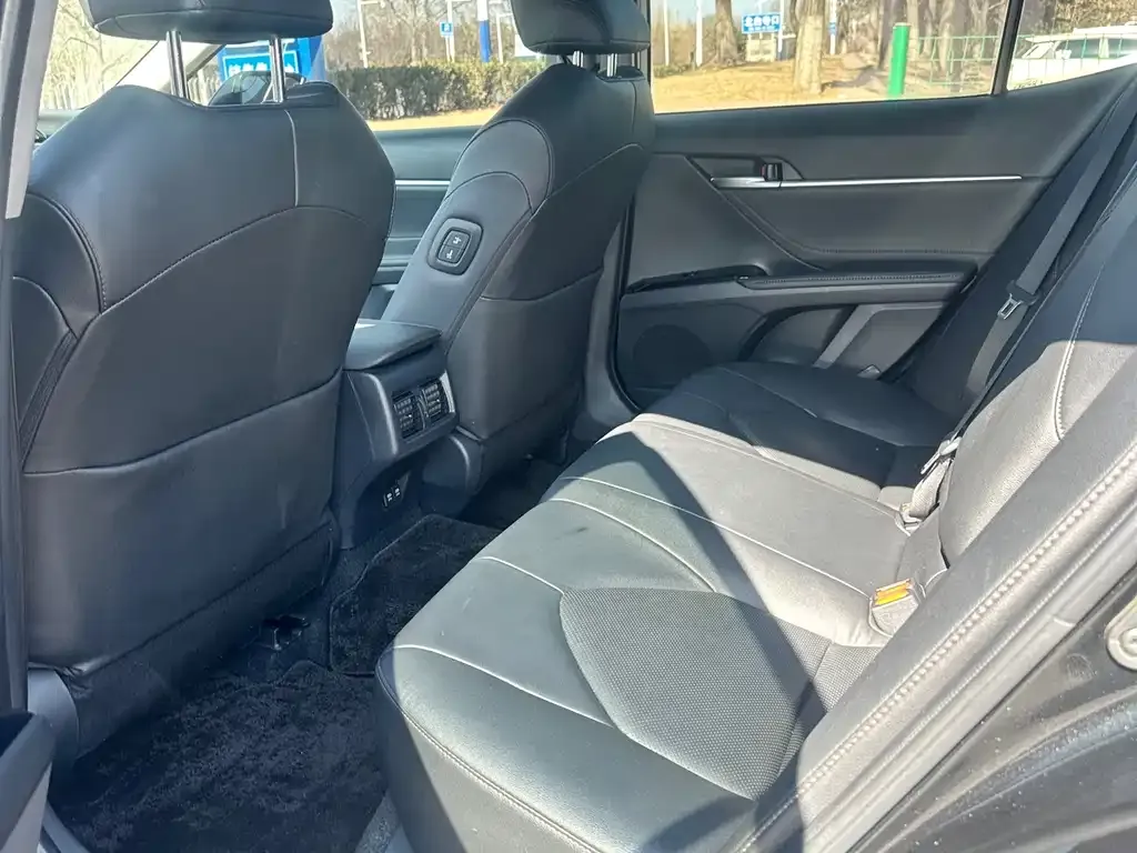 Toyota Camry 2021 из CN, фото 4