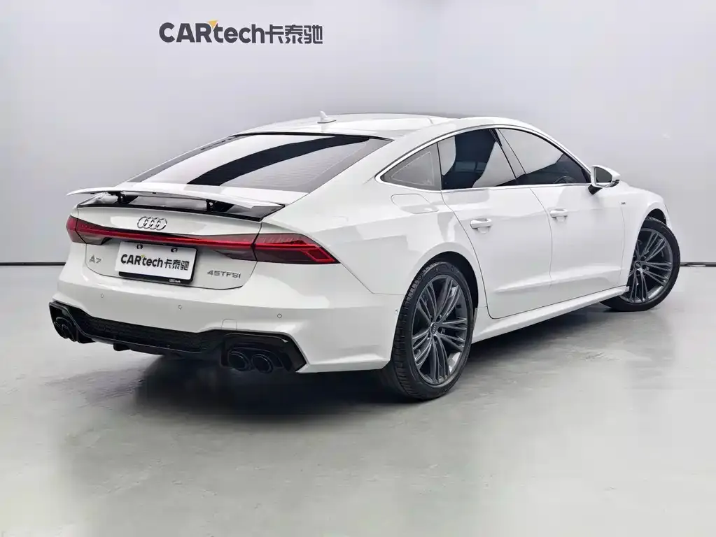 Audi A7 2023 из CN, фото 9