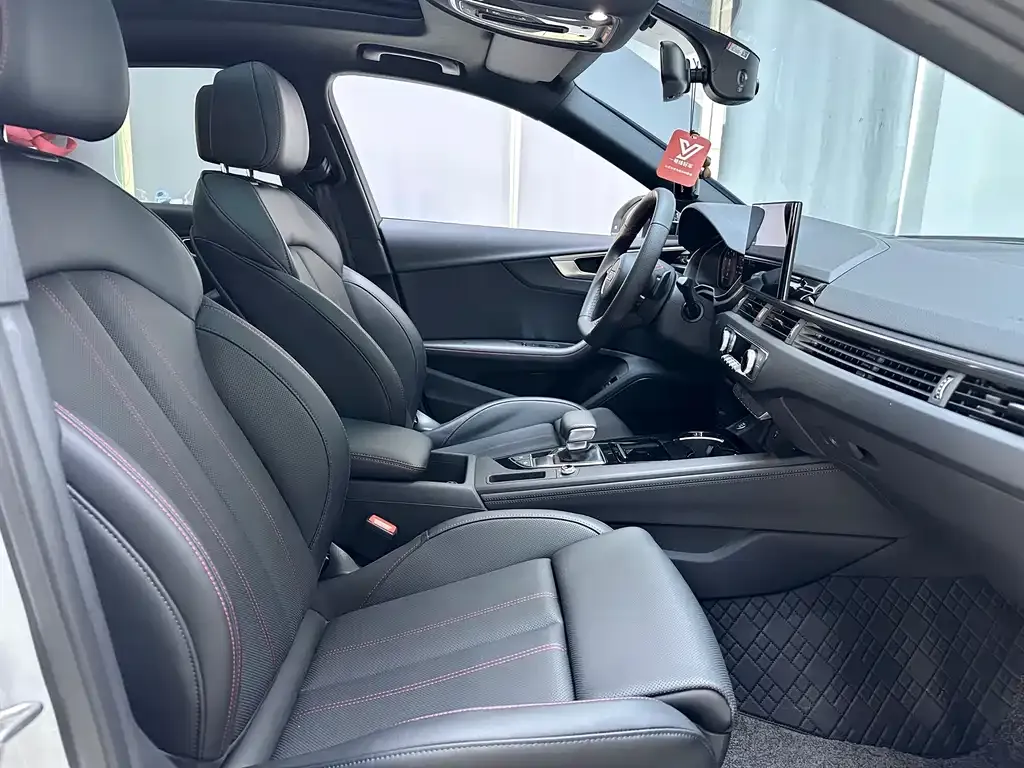 Audi A4L 2025 из CN, фото 10