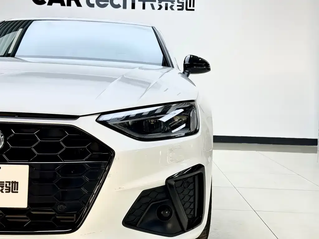 Audi A4L 2025 из CN, фото 3