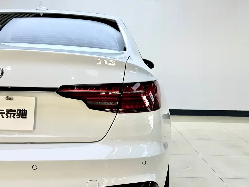 Audi A4L 2025 из CN, фото 6