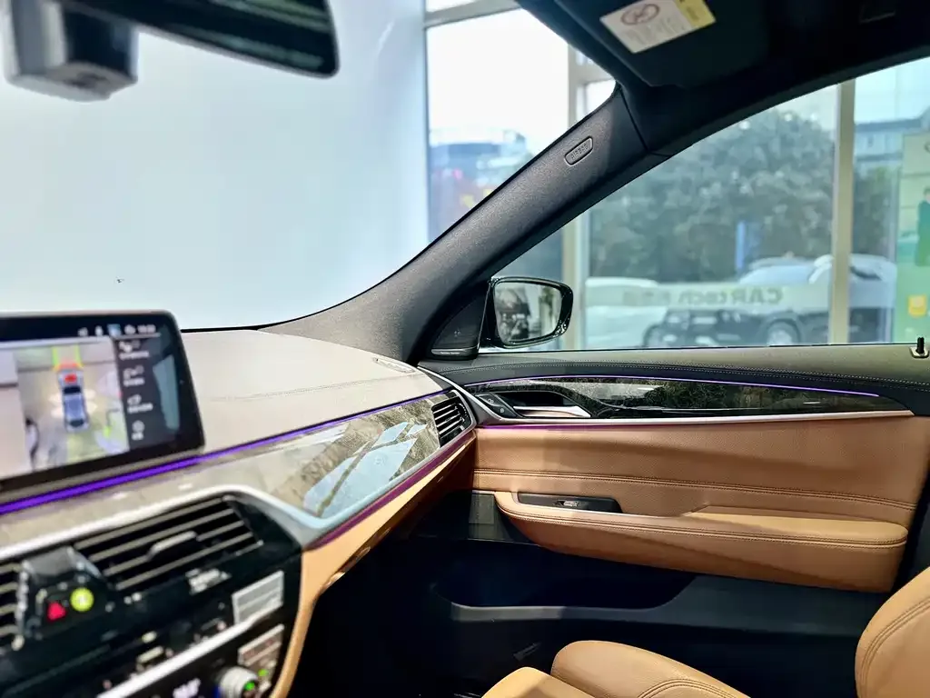 BMW 6 Series GT — фото 9