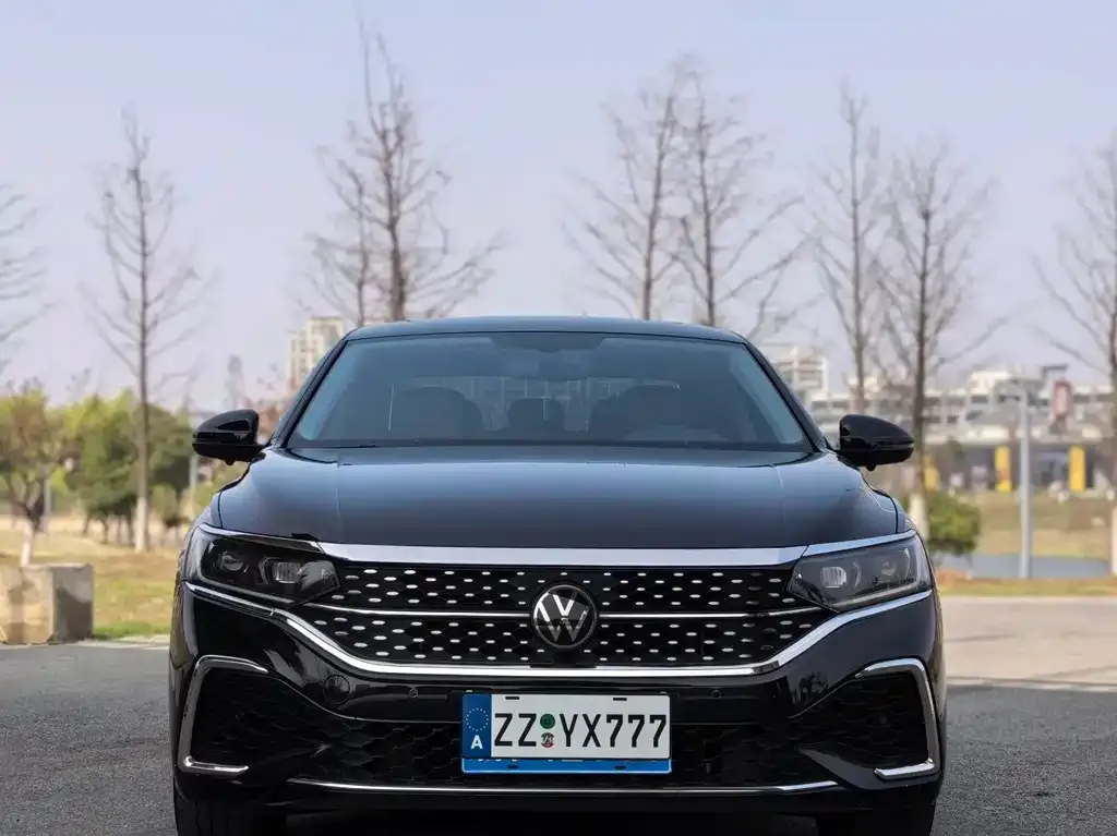 Volkswagen Passat — фото 4