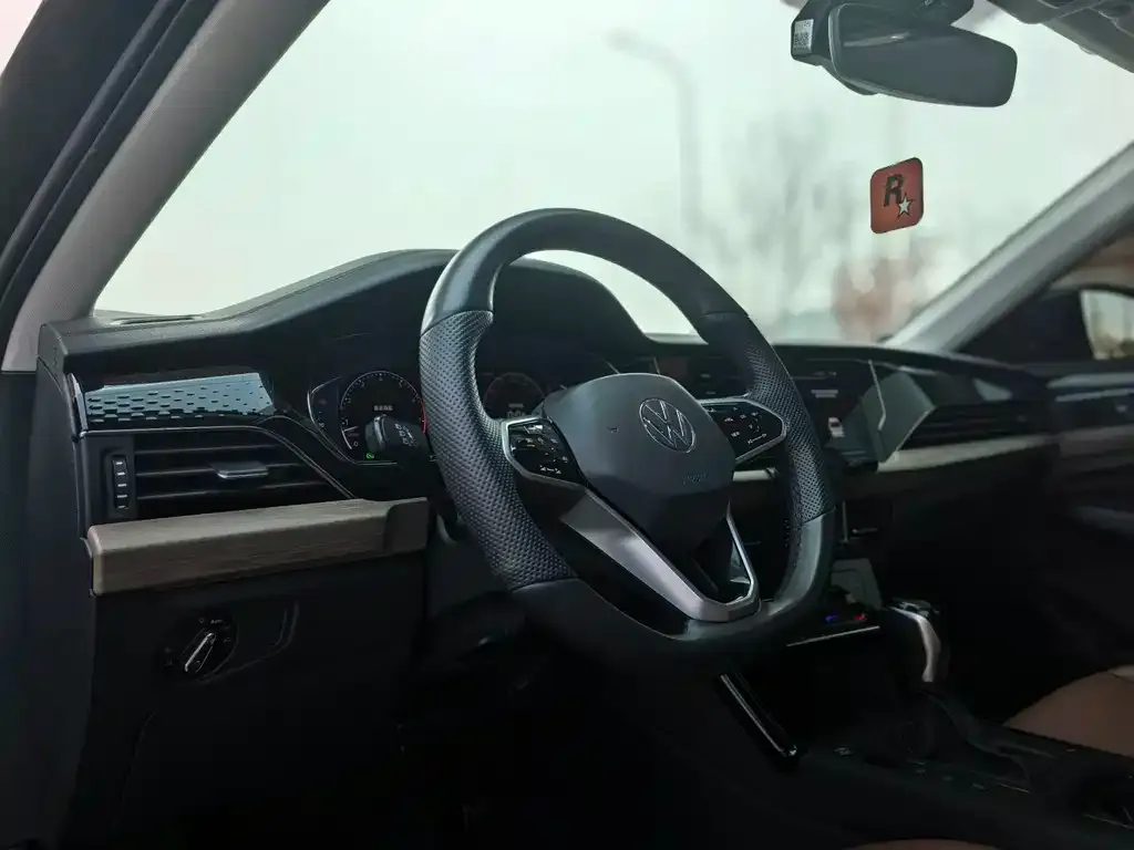 Volkswagen Passat — фото 2