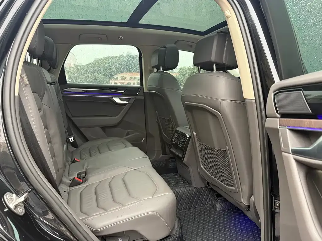 Volkswagen Touareg 2021 из CN, фото 8