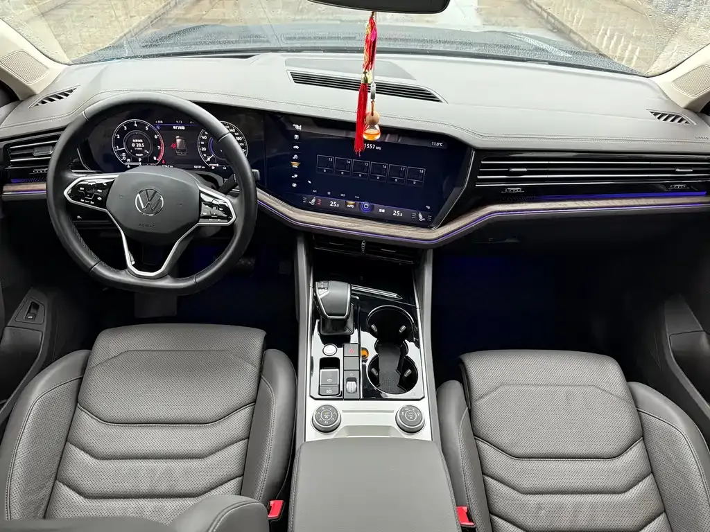 Volkswagen Touareg 2021 из CN, фото 3