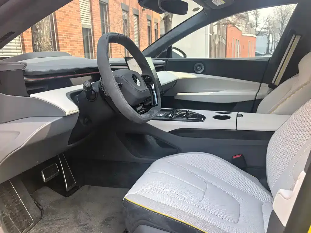 Lotus Emeya 2025 из CN, фото 6