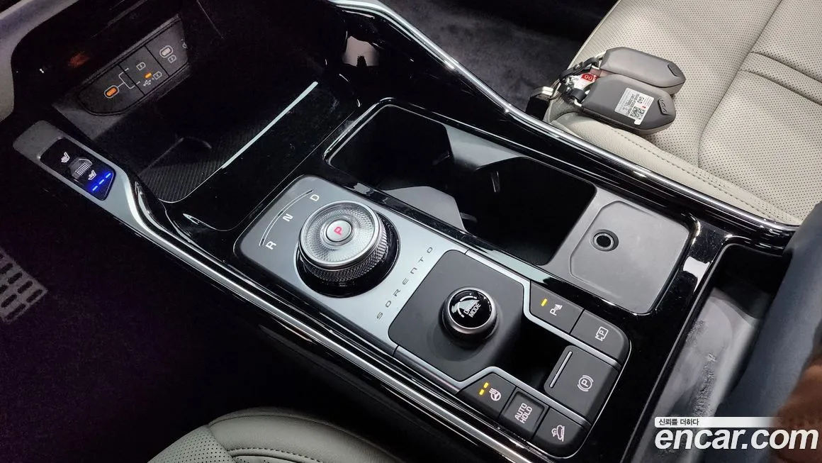 Kia Sorento — фото 7