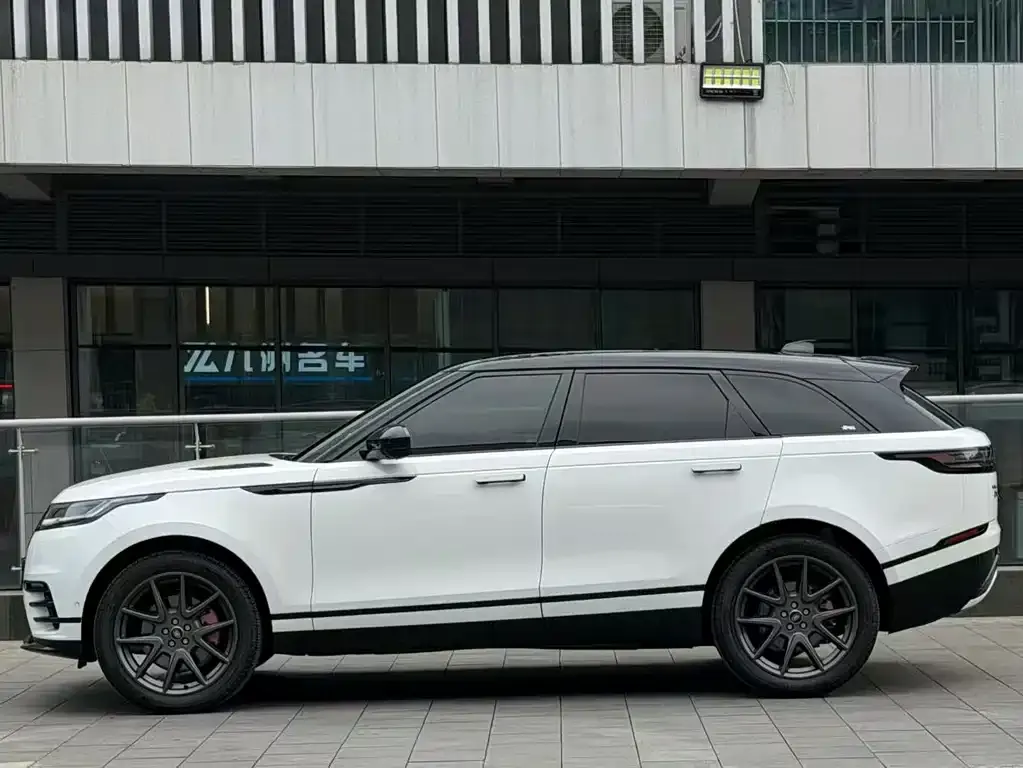 Land Rover Velar — фото 9
