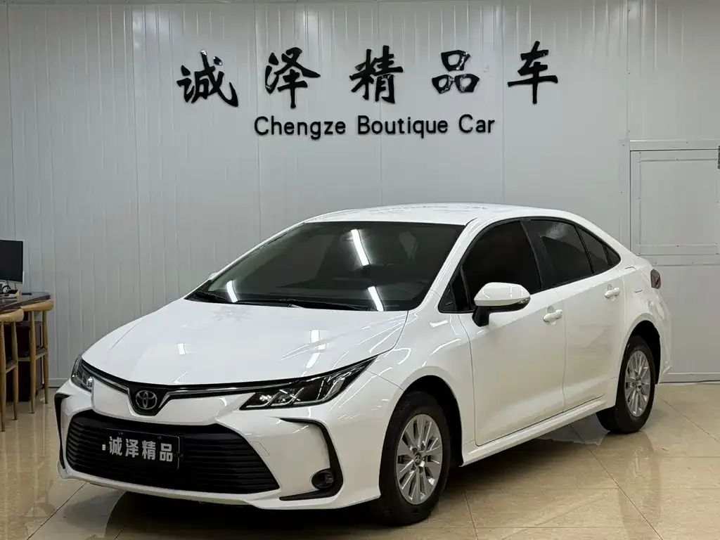 Toyota Corolla 2022 из CN, фото 1