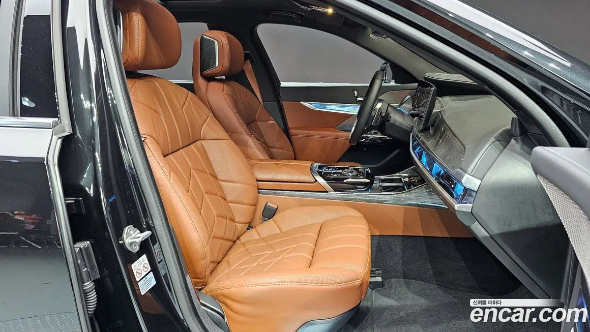 BMW 7-Series 2024 из KR, фото 10