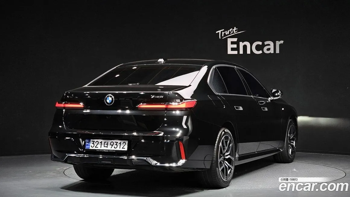 BMW 7-Series 2024 из KR, фото 4