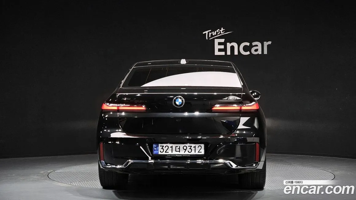 BMW 7-Series 2024 из KR, фото 2