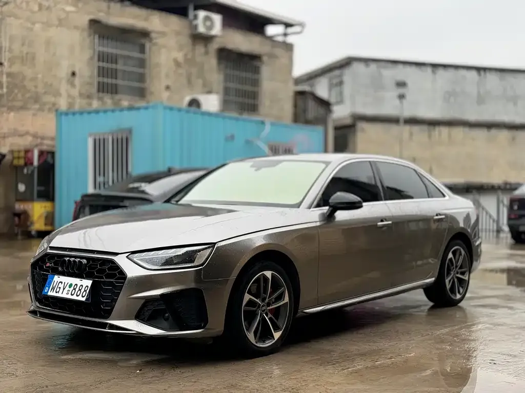 Audi A4L 2022 из CN, фото 1
