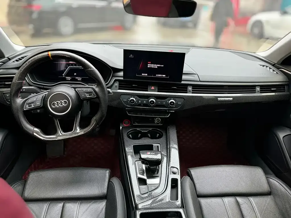 Audi A4L 2022 из CN, фото 10