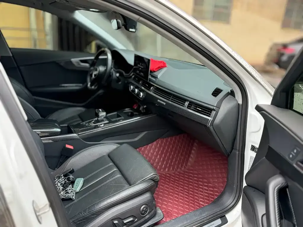Audi A4L 2022 из CN, фото 8