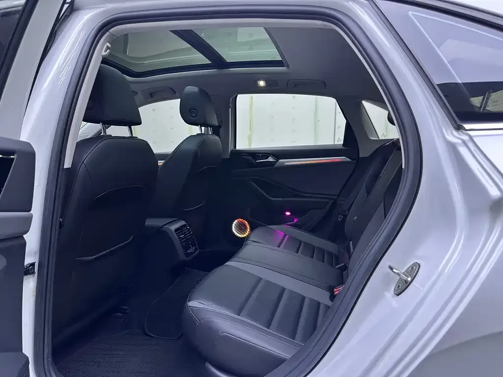 Volkswagen Sagitar 2022 из CN, фото 7