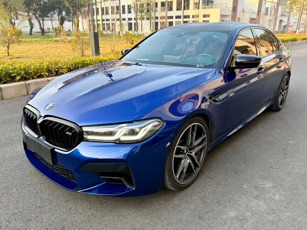 BMW M5