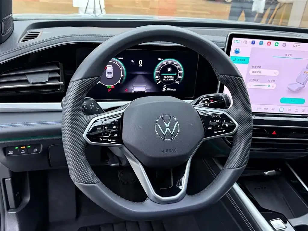 Volkswagen Passat 2024 из CN, фото 10