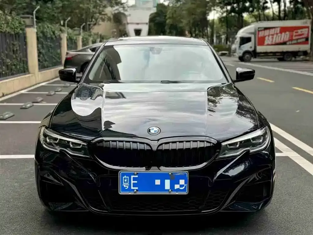 BMW 3 Series — фото 1