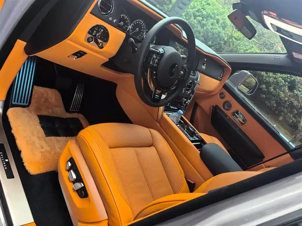 Rolls-Royce Cullinan 2024 из CN, фото 6
