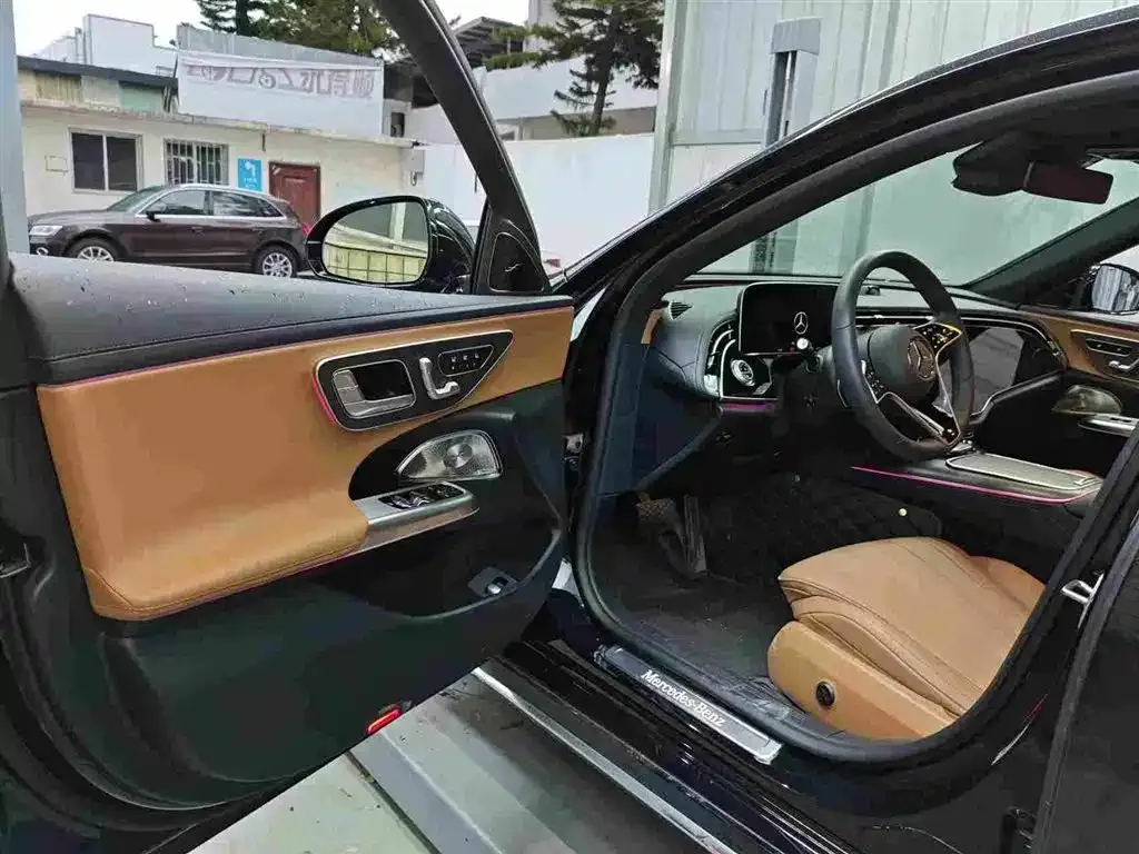 Mercedes-Benz E-Class 2025 из CN, фото 2