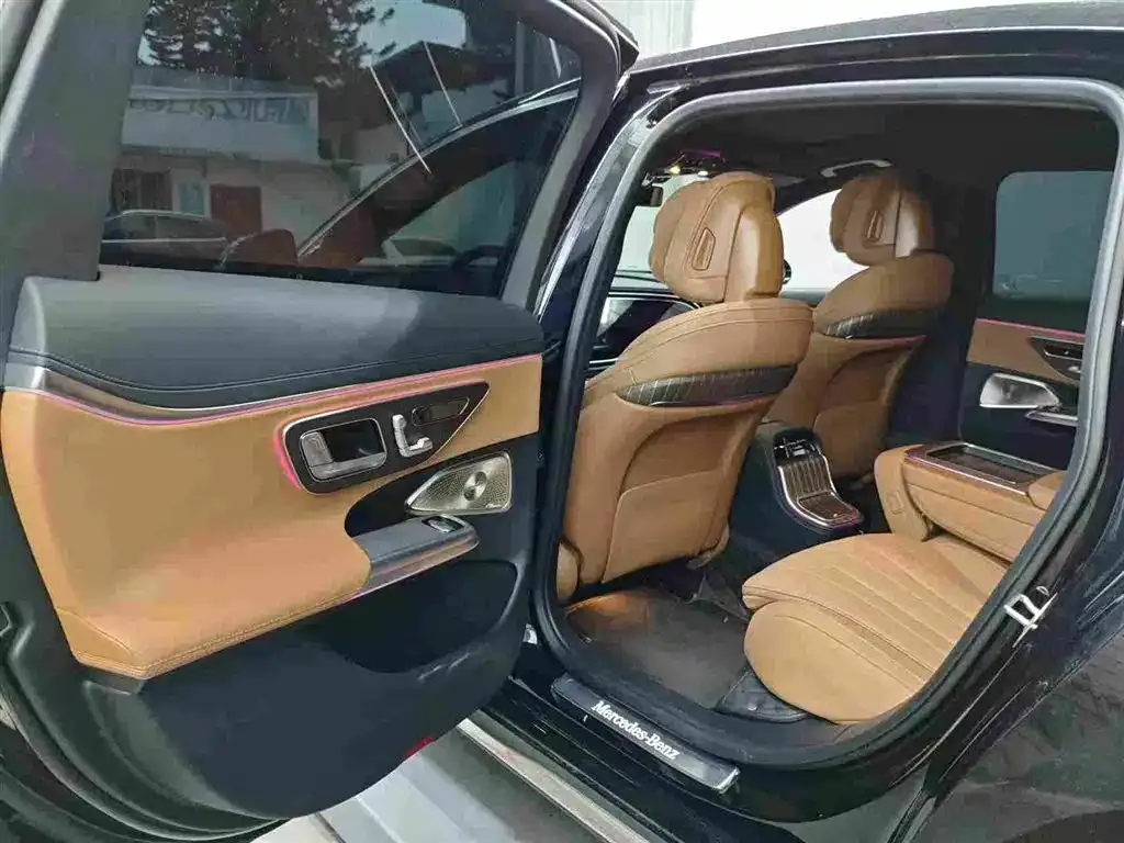 Mercedes-Benz E-Class 2025 из CN, фото 4