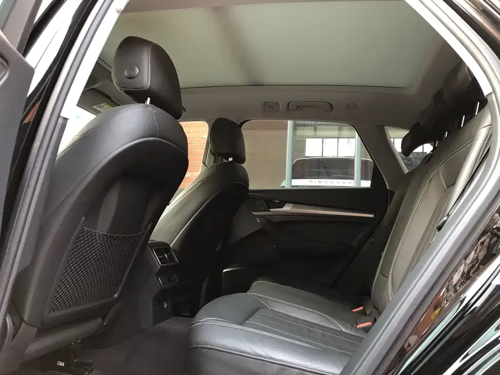 Audi Q5L 2021 из CN, фото 3