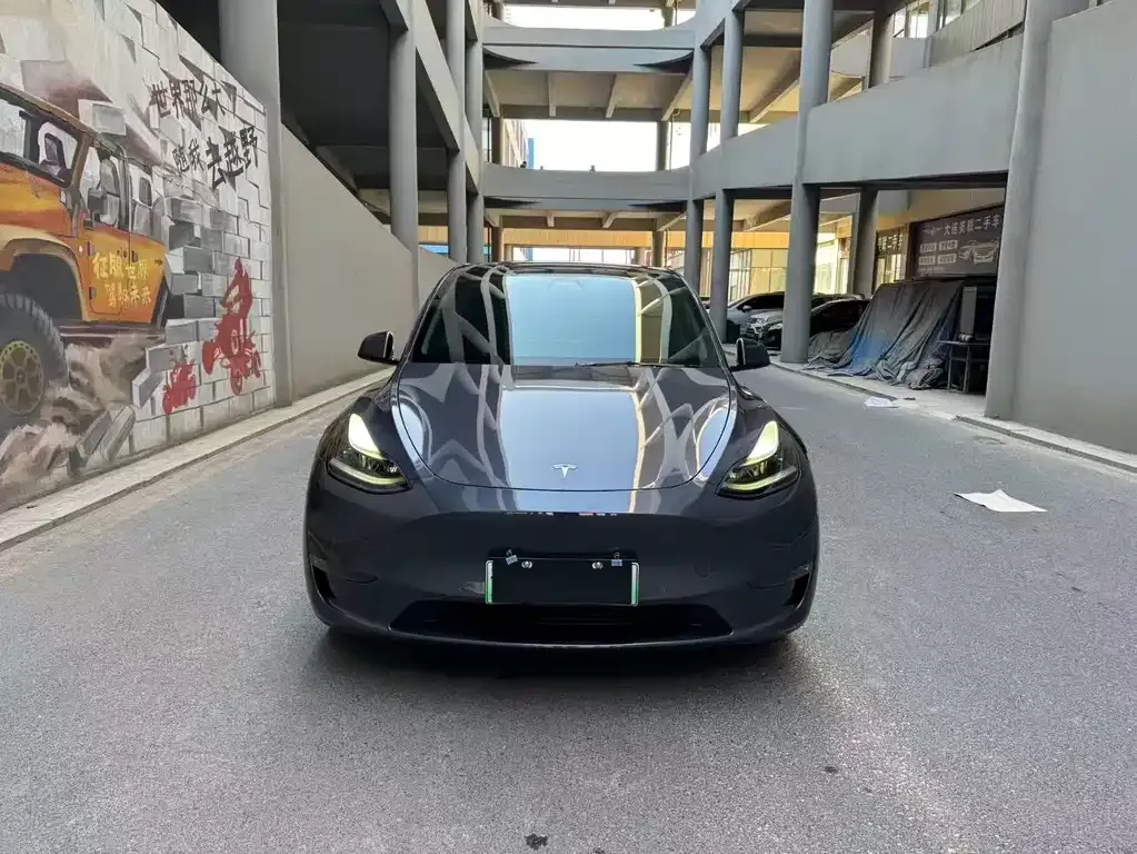 Tesla Model Y — фото 5